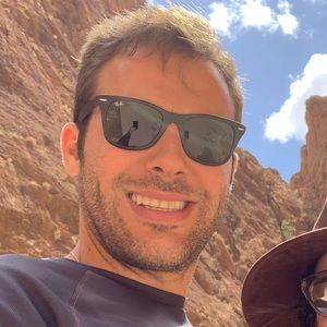 Meet your Posher, Juan